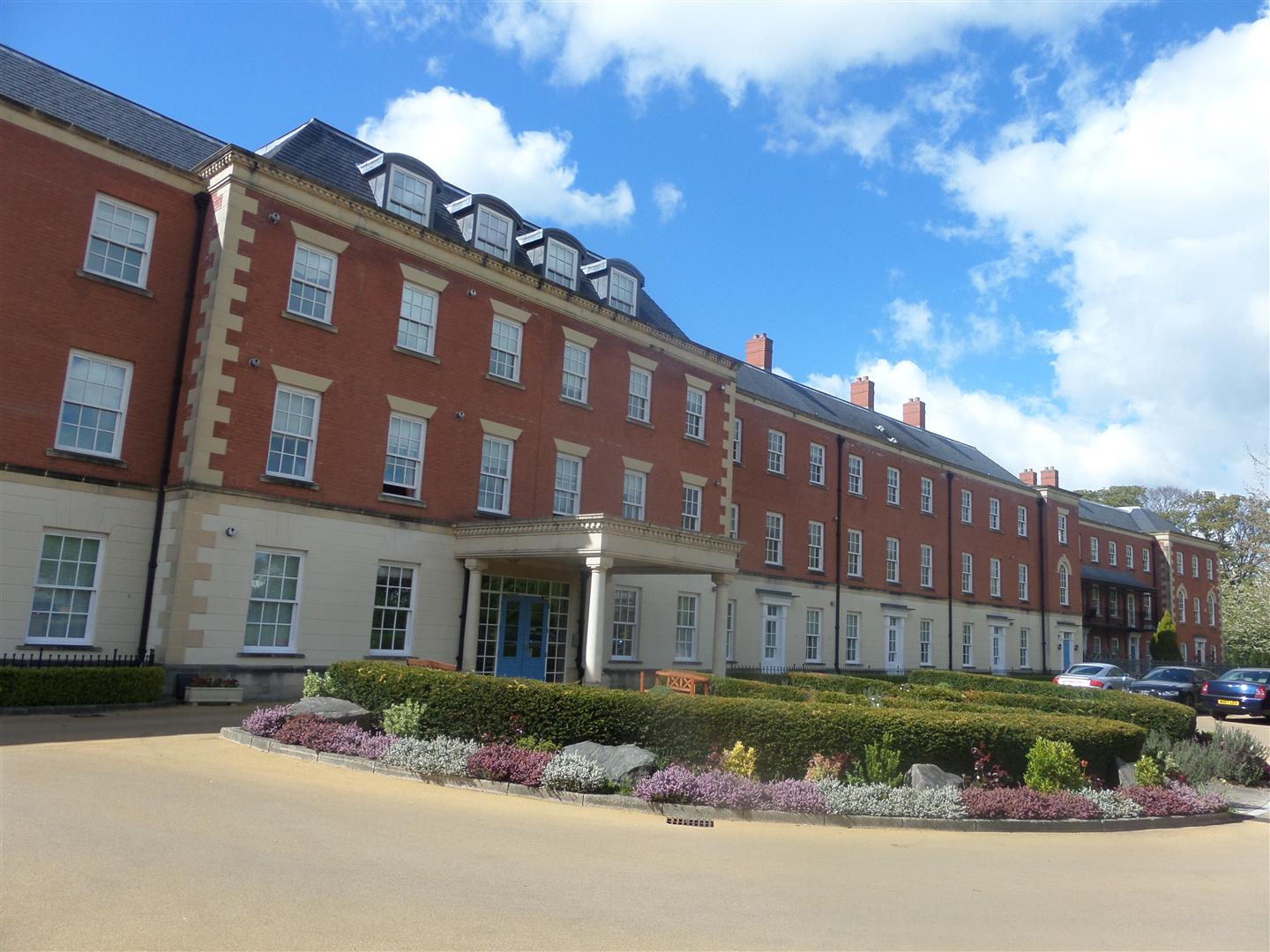 2 Bedroom Property To Let in Lichfield, Kensington Oval £865 PCM